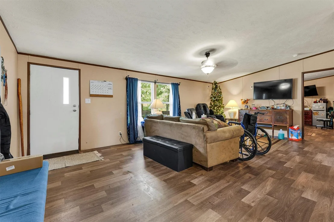 Photo of Unit D at 467 Pine Tree LOOP