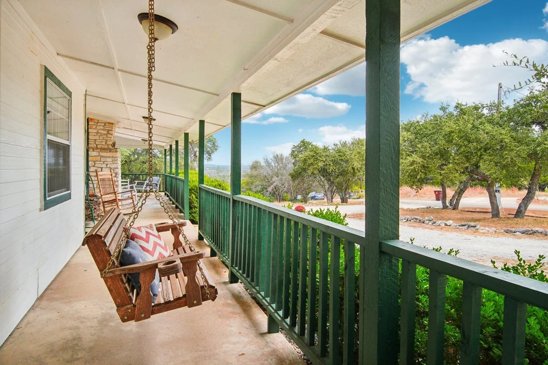Photo of 1815 Spring Valley DR