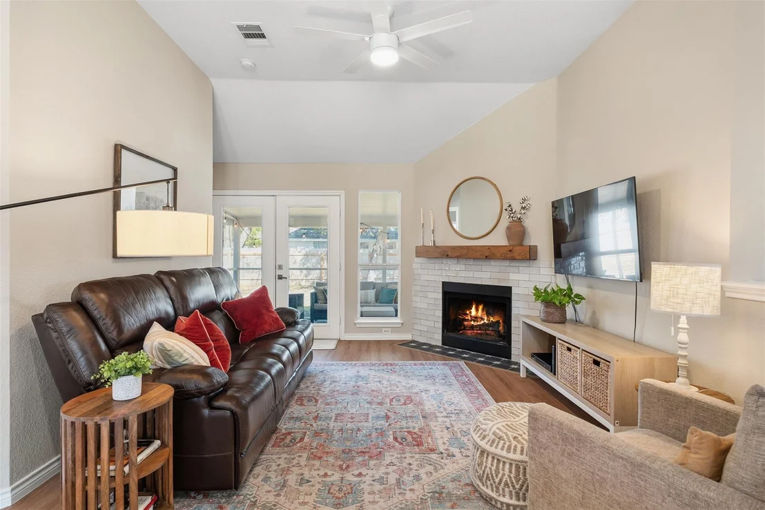 Photo of 115 Finch LN