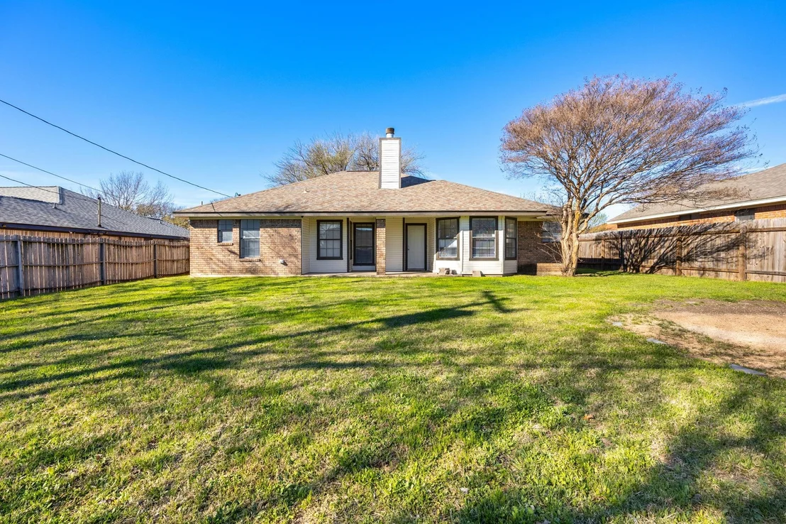 Photo of 5105 Shawn DR