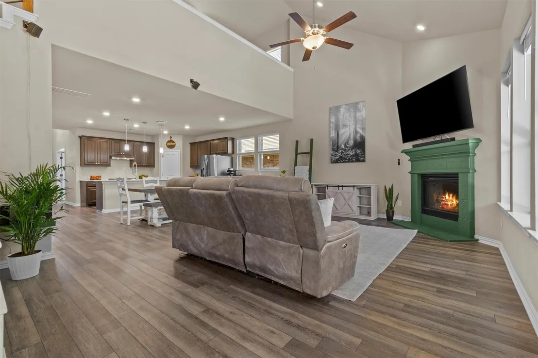 Photo of 160 Palmillas DR