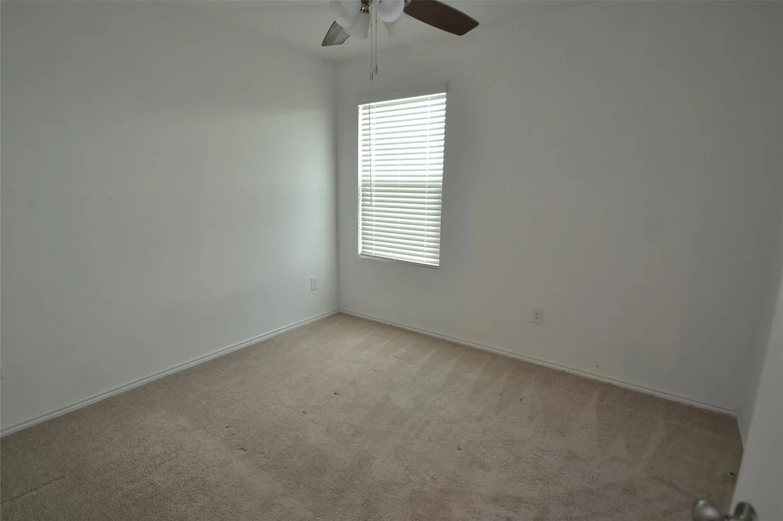 Photo of 600 Clear Sky DR