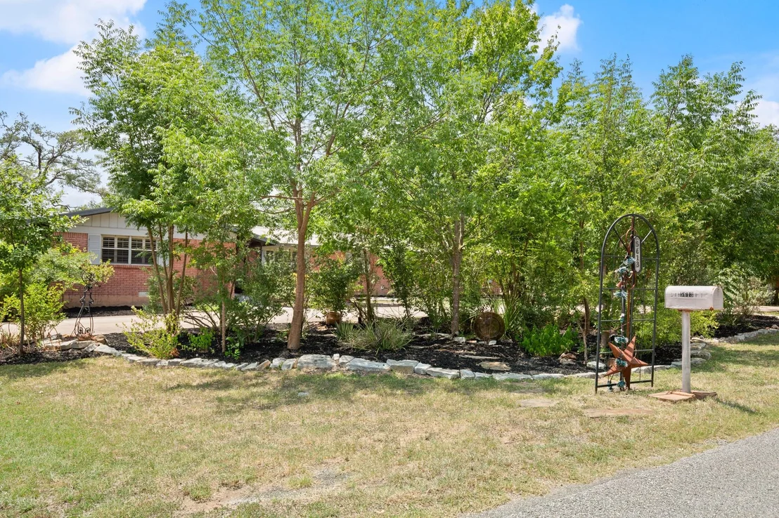 Photo of 5613 Westview RD