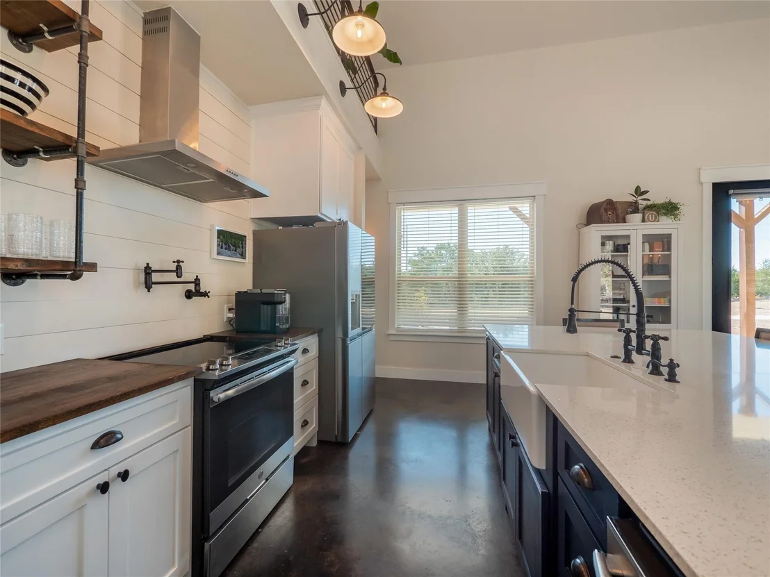 Photo of 161 Paintbrush LN