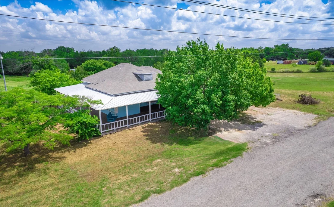 Photo of 325 County Road 100