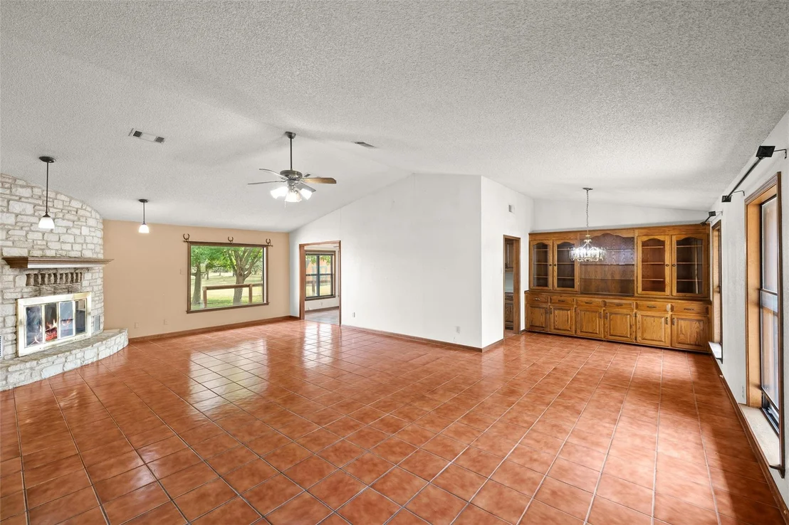 Photo of 708 Post Oak DR