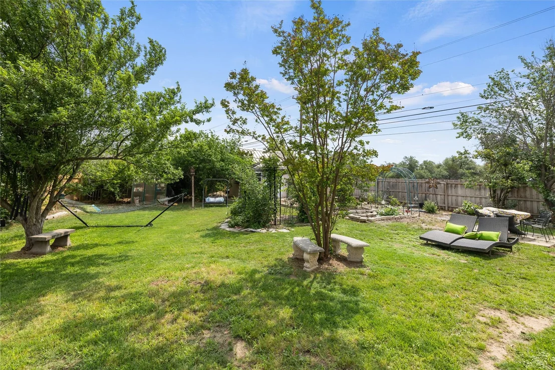 Photo of 100 S Ridge CIR