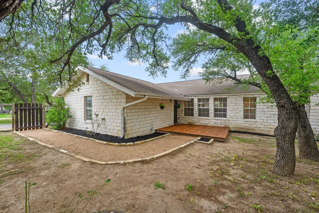 Photo of 2110 Spring Valley DR