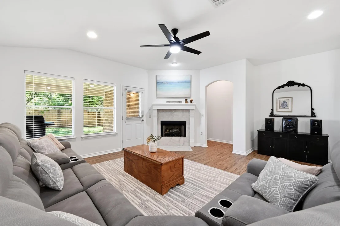 Photo of 1118 Giberson WAY