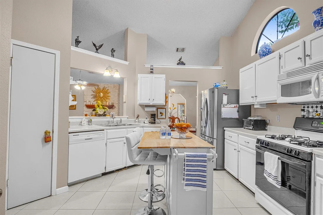 Photo of 1701 Laurel PATH