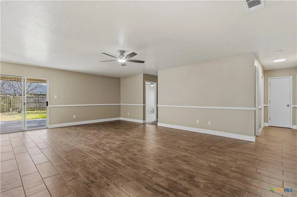 Photo of 4307 Menard DR