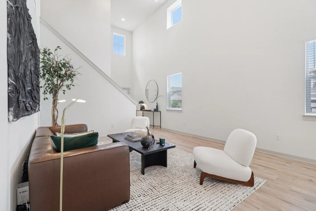 Photo of 220 Merrick RD
