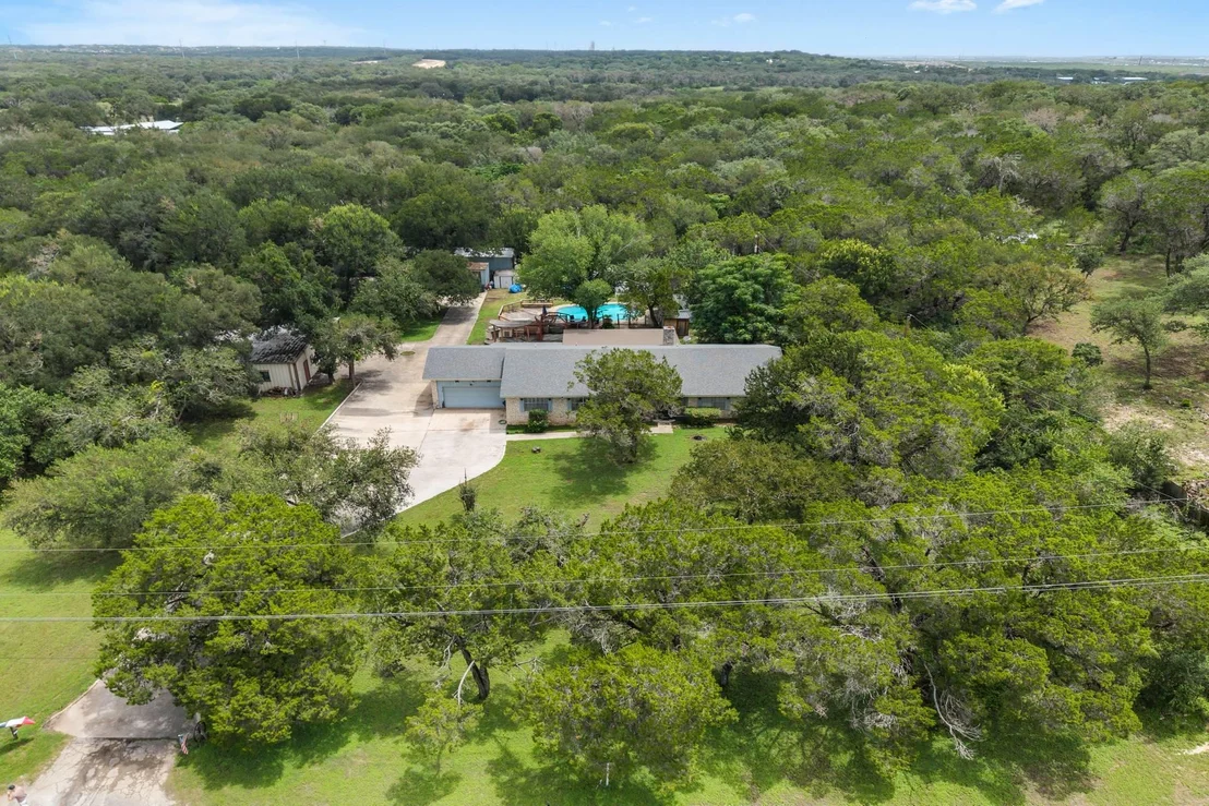 Photo of 651 High Low DR