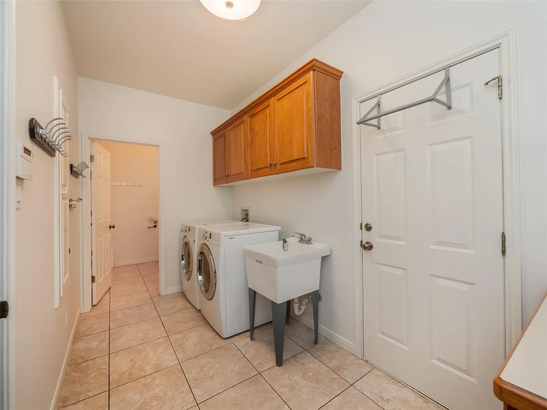 Photo of 2910 Paso Del Robles