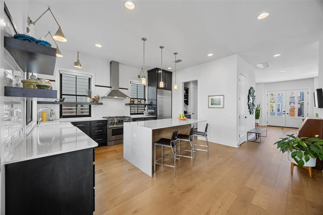 Photo of 2304 Mc Bee ST