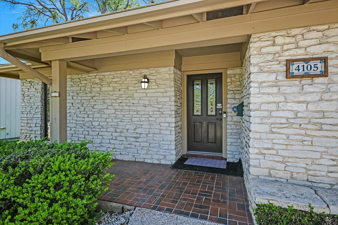 Photo of 4105 Far West BLVD