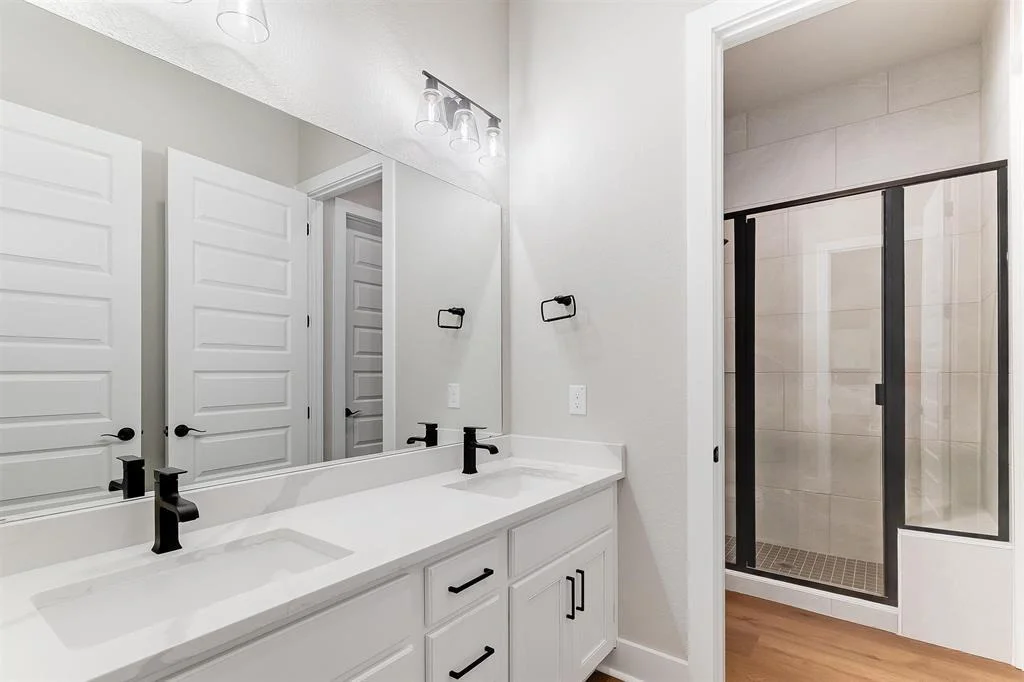 Photo of 101 Hardie DR