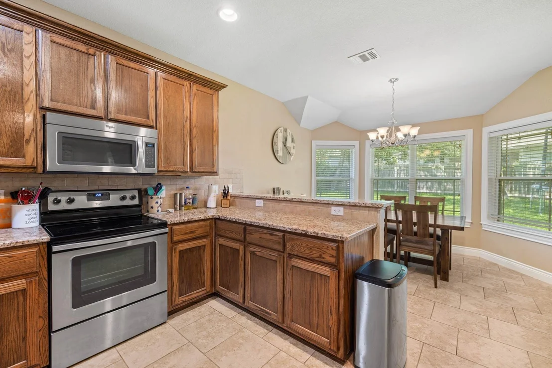 Photo of 198 Sheridan LOOP