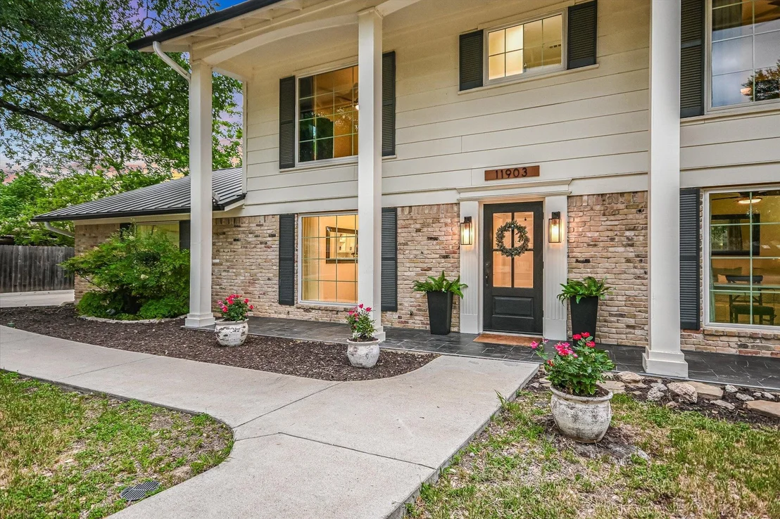Photo of 11903 Brookwood CIR