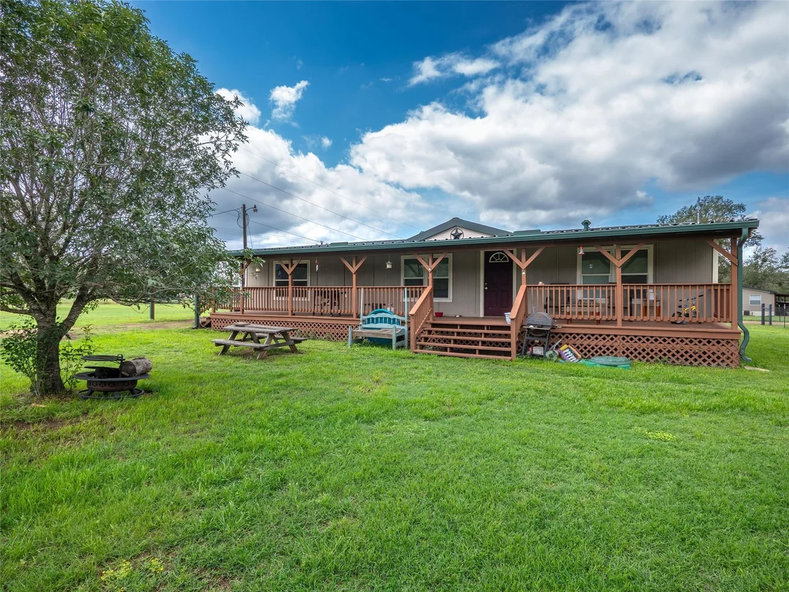 Photo of 279 Highline DR