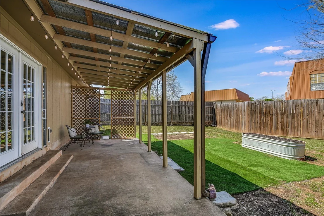Photo of 606 Splitrock ST