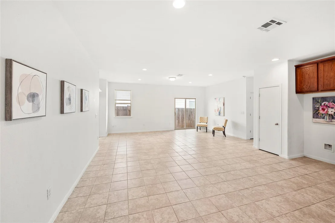 Photo of 217 Vestral RD