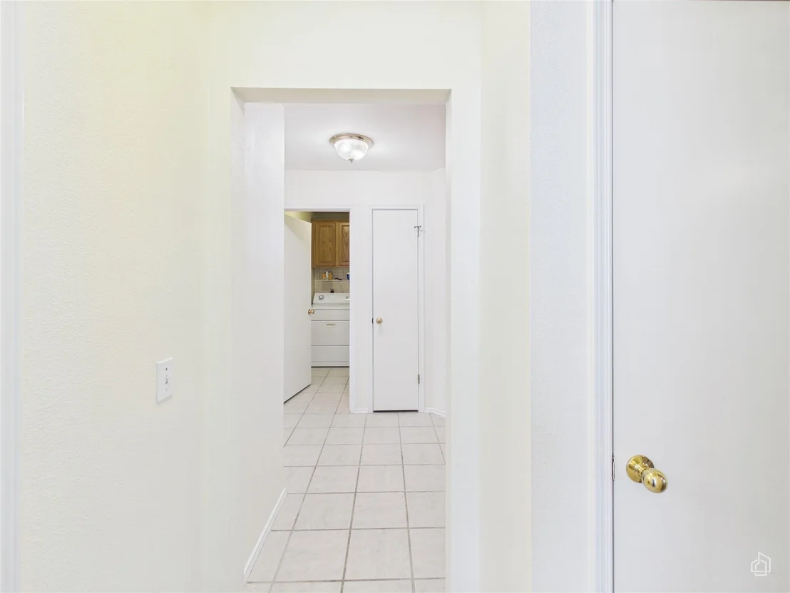 Photo of 600 Clearcreek DR