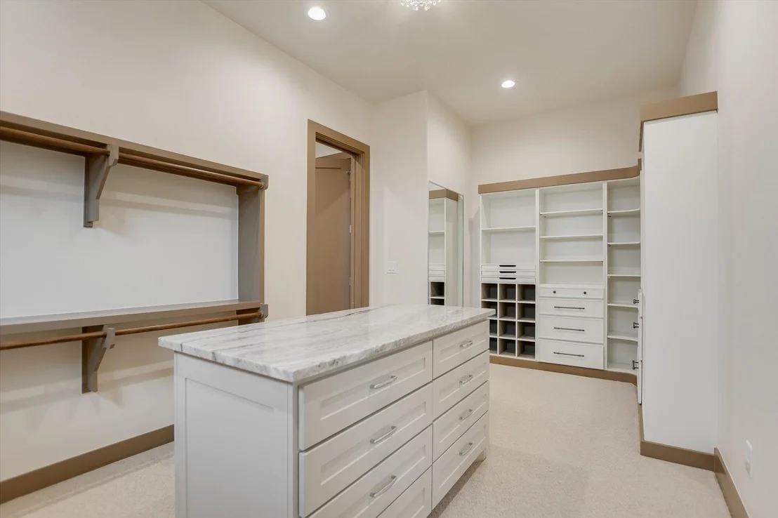 Photo of 401 Eagle Ridge