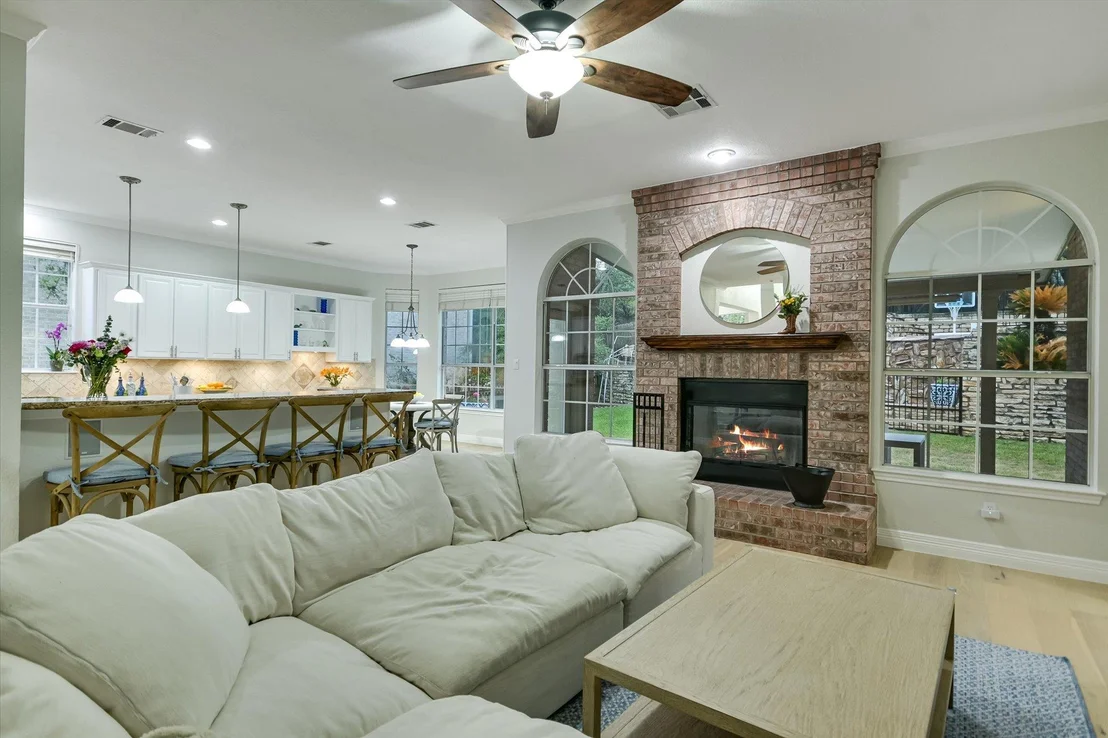 Photo of 2112 Cliffs Edge DR