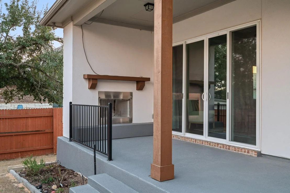 Photo of 1018 Valley View DR