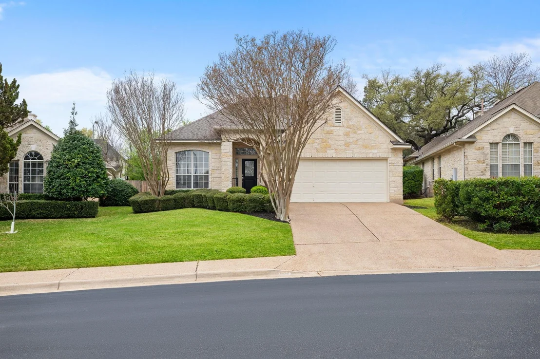 Photo of 4015 Sable Oaks DR