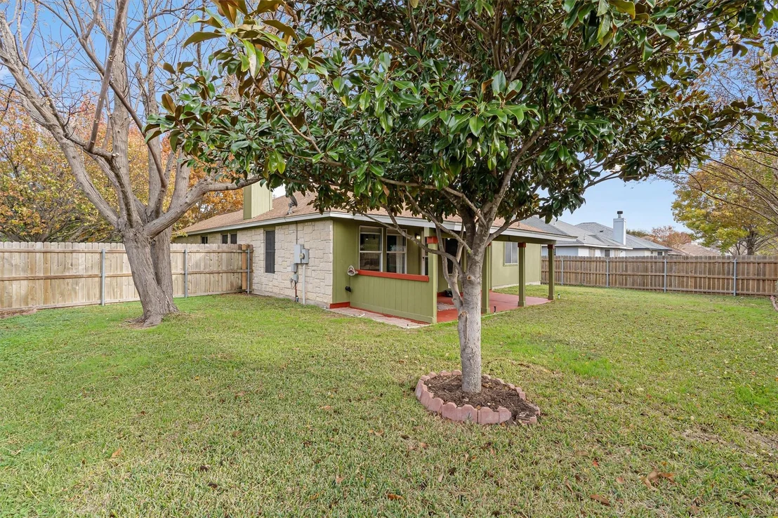 Photo of 121 Dogwood DR