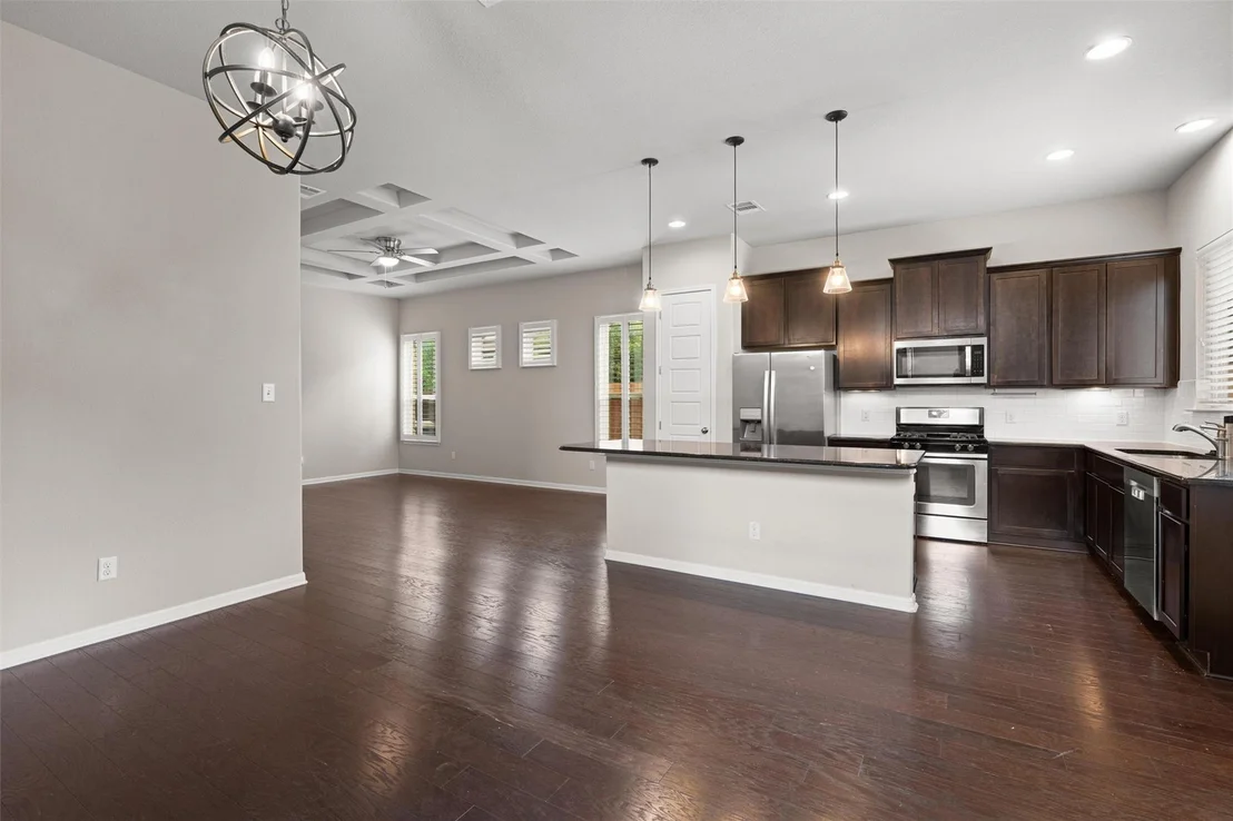 Photo of 1008 Clearwing CIR