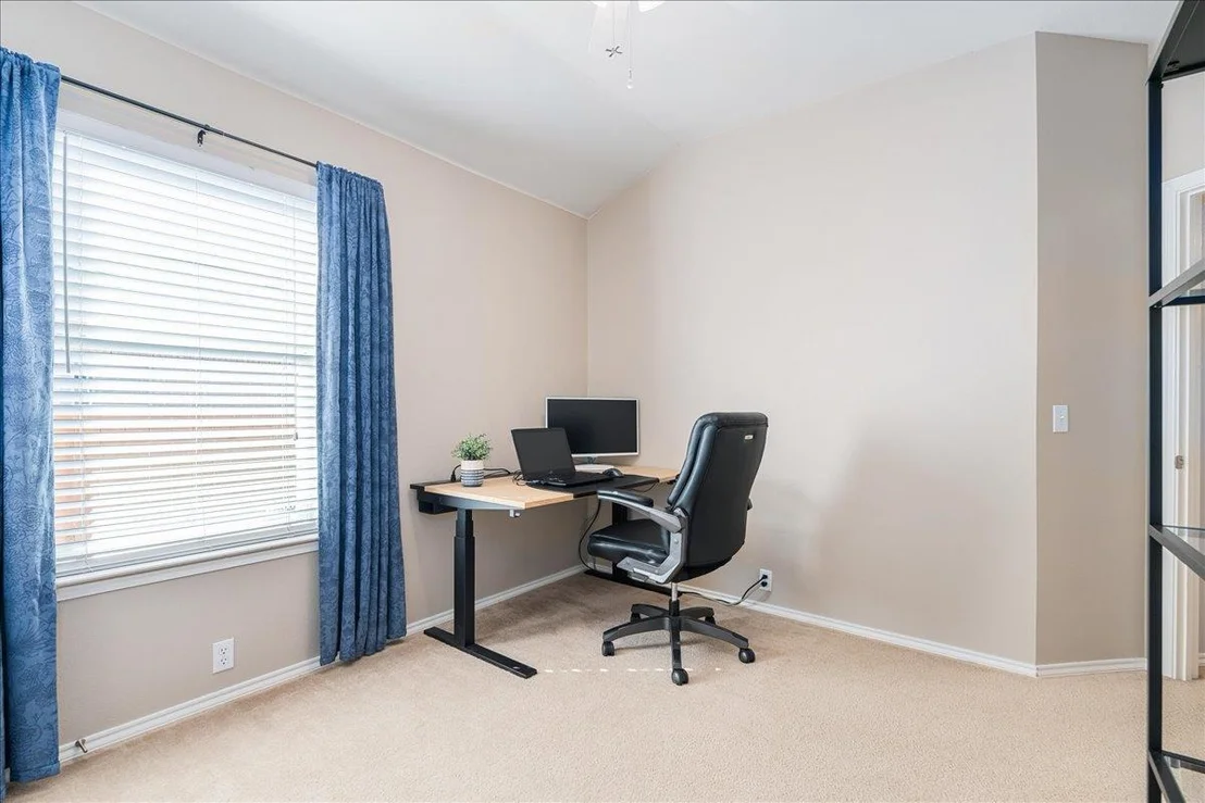 Photo of 15001 Lantern DR