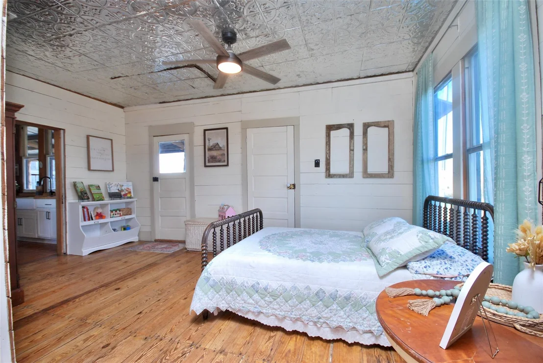 Photo of 4228 County Road 256