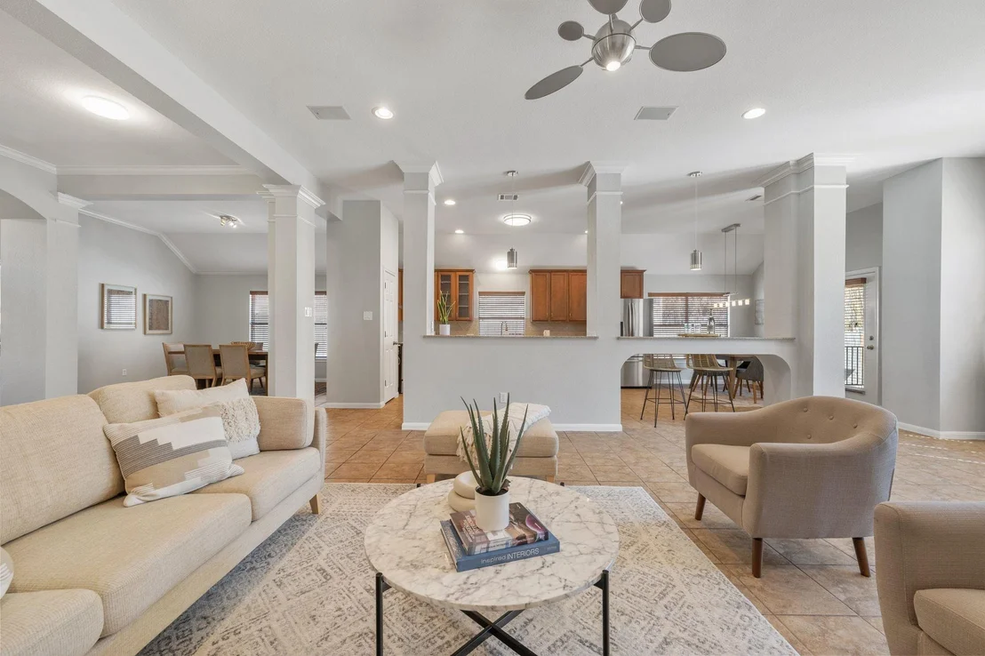 Photo of 9905 Savannah Ridge DR