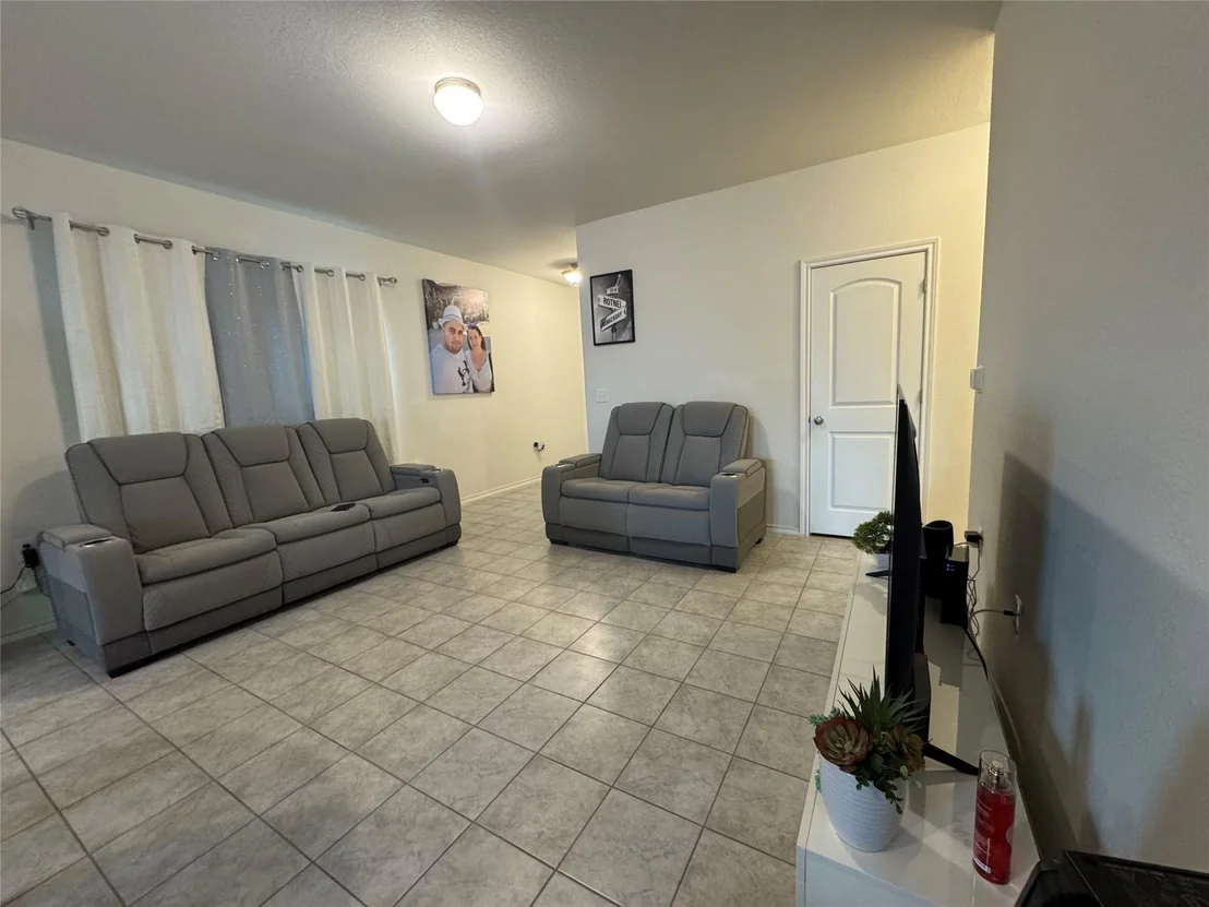 Photo of 13017 Foreston DR