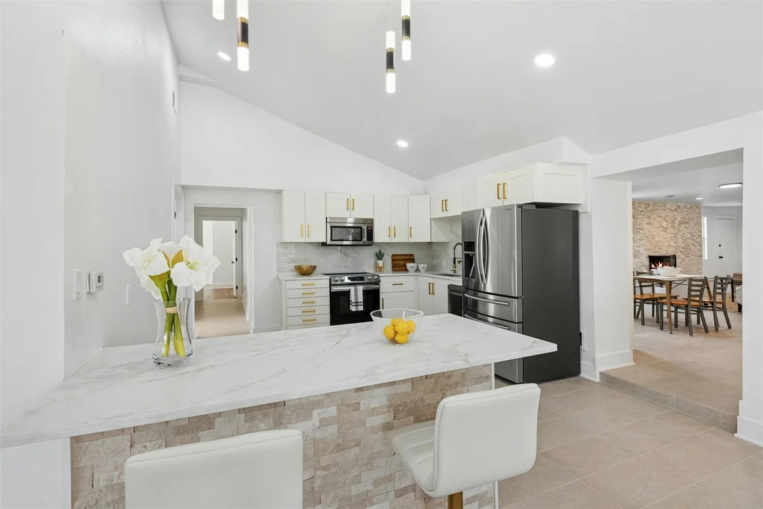 Photo of 14300 Summit View DR