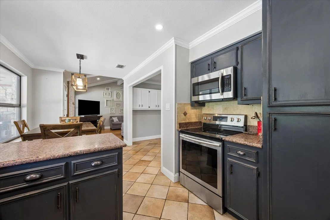 Photo of 208 Maple DR