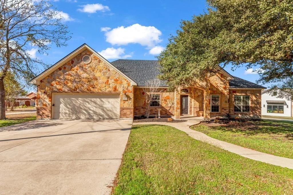 Photo of 2 Pawnee LN
