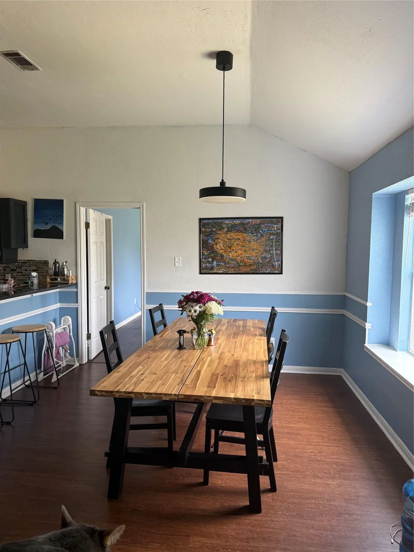 Photo of 907 Vernon DR