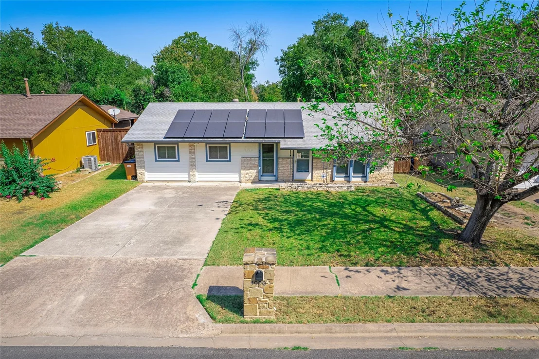 Photo of 5000 Creek Bend DR