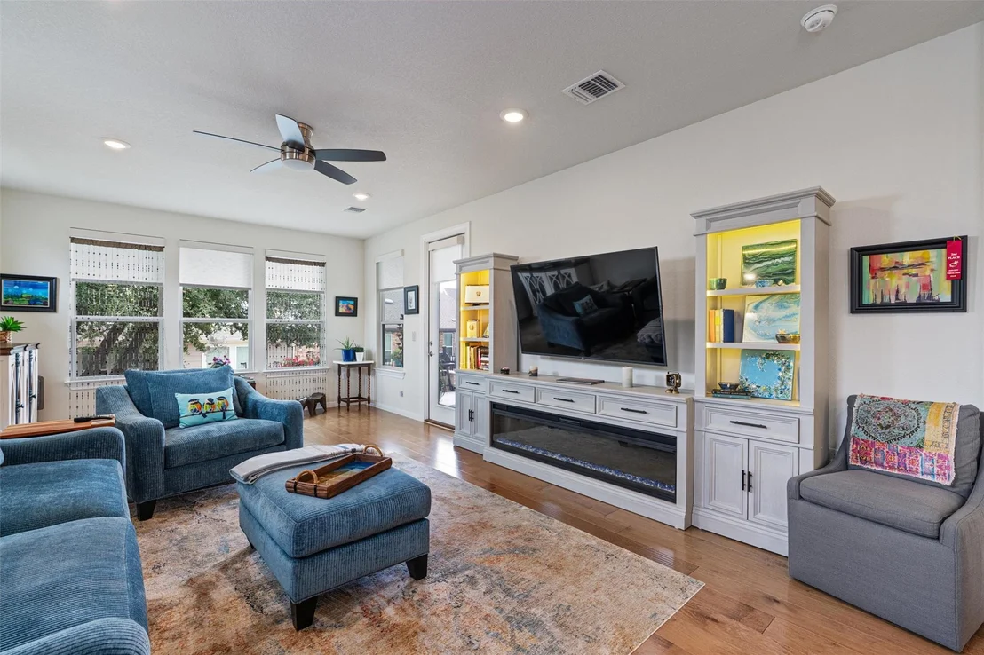 Photo of 706 Kitty Hawk RD