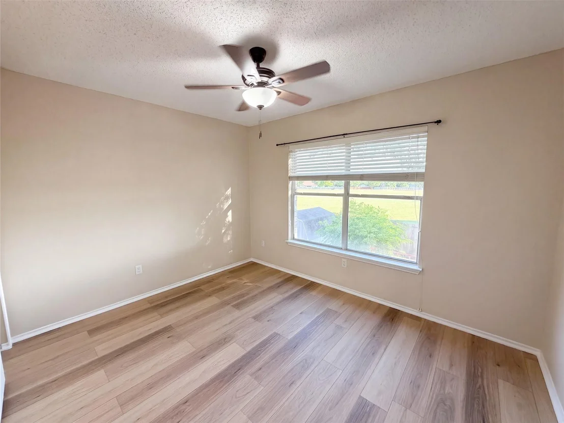 Photo of 2727 High Point DR