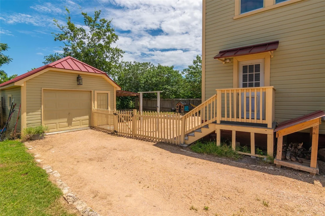 Photo of 204 Prim Rose ST