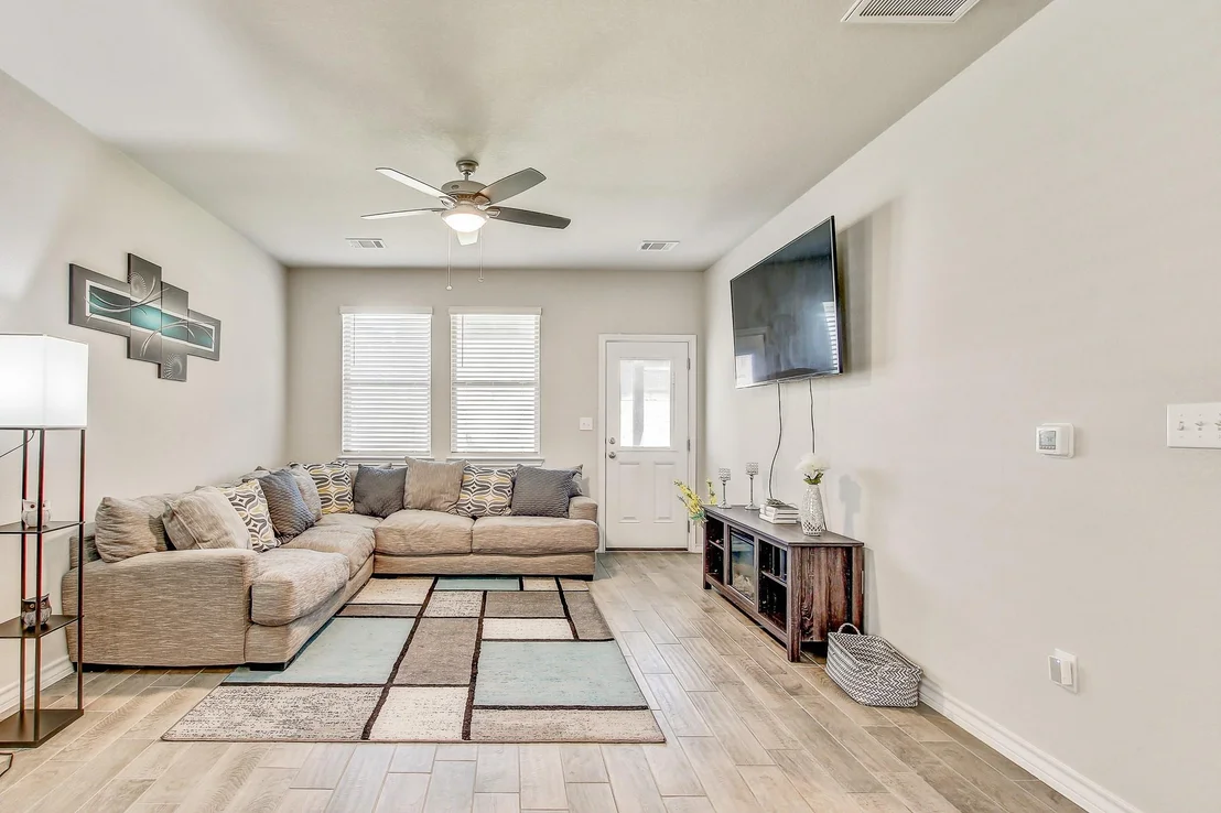 Photo of 495 Eves Necklace DR