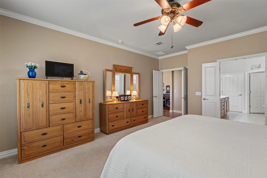 Photo of 200 Apache Mountain LN
