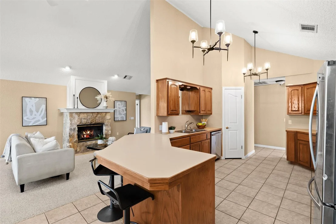 Photo of 115 Greenridge LN