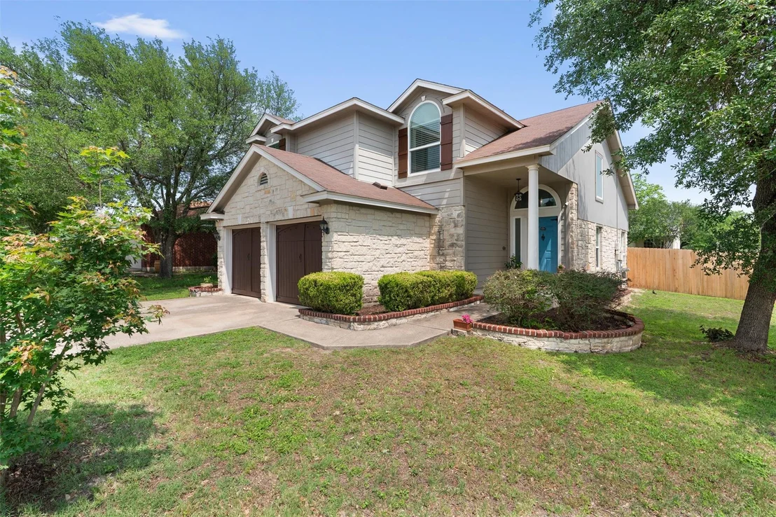 Photo of 17301 Valentine DR