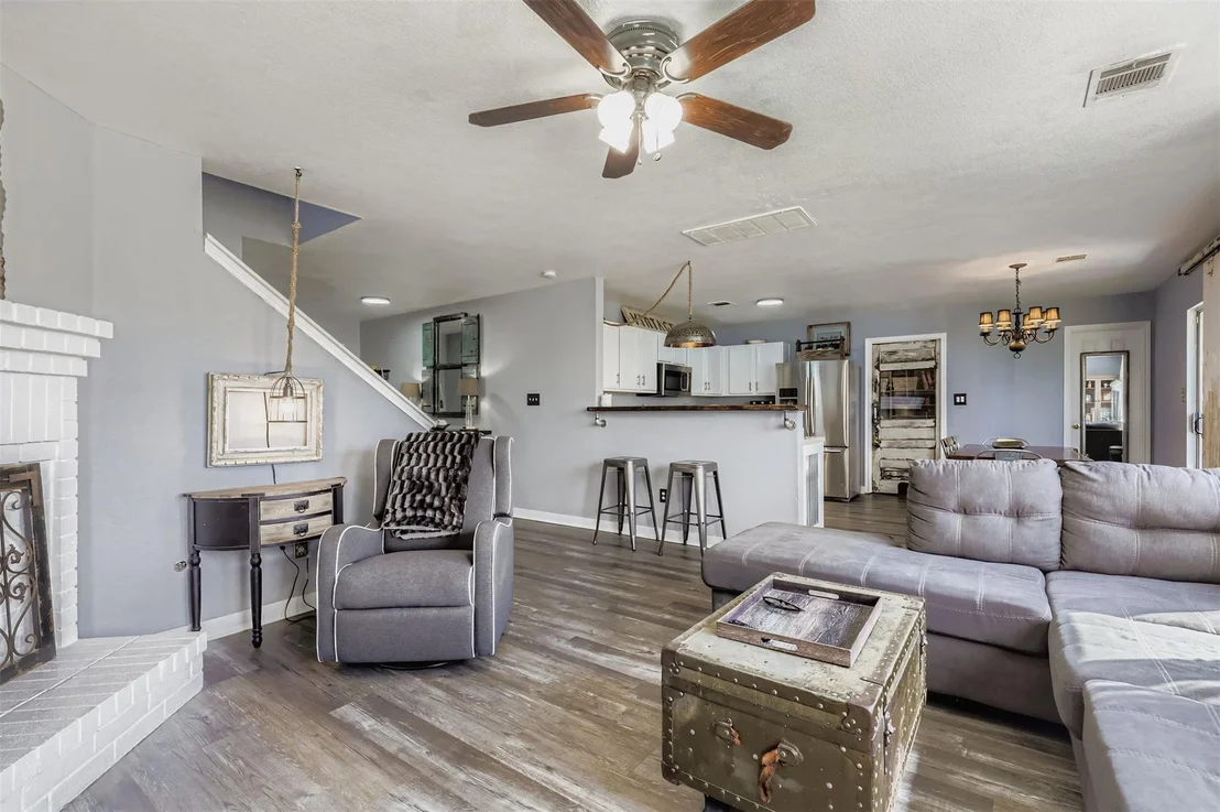 Photo of 500 Sparkling Brook LN